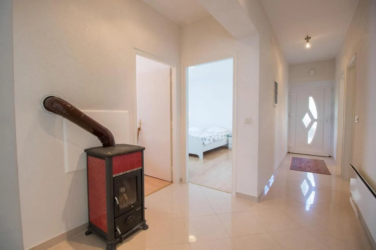 Apartments Vesna Opatija 0*,  Croatia